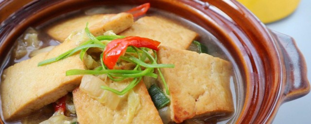 怎样做白菜煲 白菜豆腐煲的做法