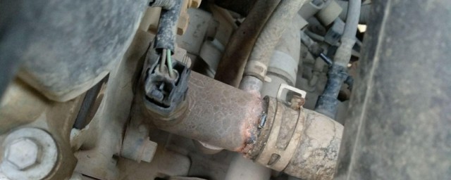 怎么准确更换机油滤清器 手把手教你如何更换机油滤清器