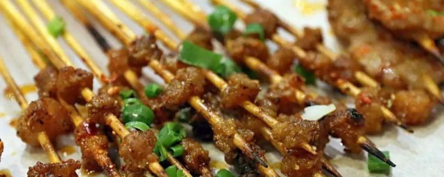 烧烤腌制鸡脆骨教程 烧烤鸡脆骨的腌制技巧
