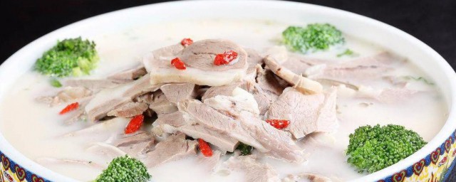 怎样做烩羊肉 做烩羊肉的技巧