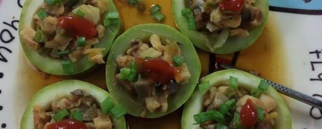 如何做美味的香菇西葫芦蒸鸡胸肉 香菇西葫芦蒸鸡胸肉做法介绍