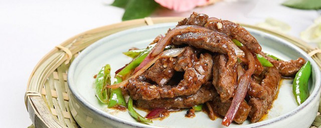 如何做黑椒牛柳 黑椒牛柳的做法