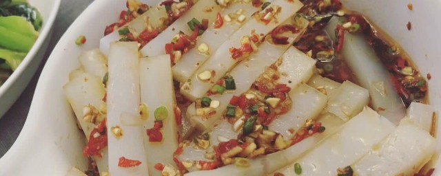 怎样做凉拌凉粉便当 凉拌凉粉便当的做法简介