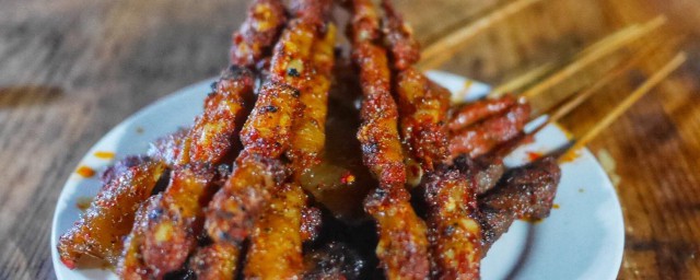 烧烤架怎样做烤肉 烧烤架烤肉的做法简介