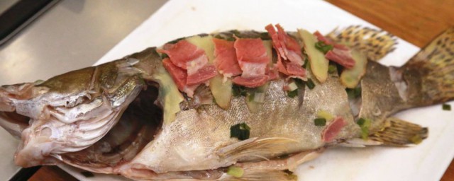 安徽火腿蒸鳜鱼怎么做 安徽火腿蒸鳜鱼制作教程