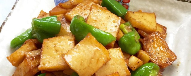 彩椒鱼豆腐如何做 彩椒鱼豆腐的做法分享