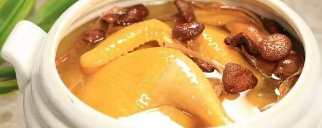 做鸡汤最简单的方法 鸡汤的烹饪方法
