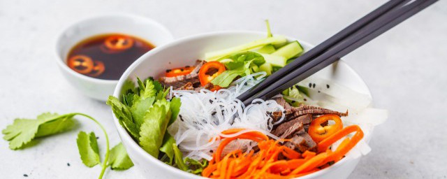 如何做云南过桥米线好吃 制作云南过桥米线的方式