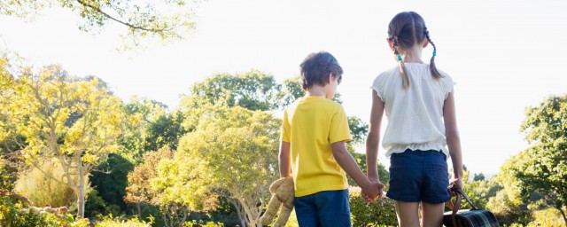 孩子上学朋友圈的说说怎么发 孩子上学的朋友圈句子