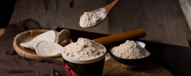 红薯淀粉制作凉粉要领 红薯淀粉如何做凉粉