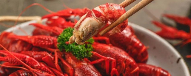 怎样确定小龙虾熟没熟 小龙虾的营养价值