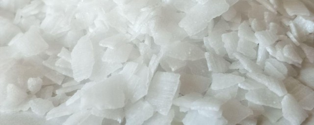 火碱的用途和使用技巧 火碱简单简介