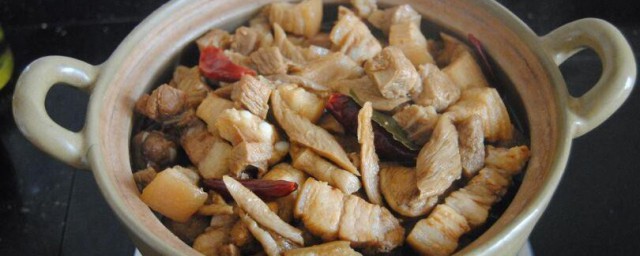 腌肉炖萝卜干如何做 做腌肉炖萝卜干的要领介绍