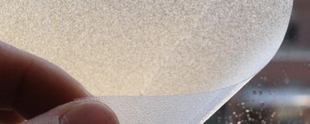 贴玻璃背胶的技巧 玻璃背胶怎样贴