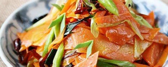 胡萝卜炒肥肉如何做 胡萝卜炒肥肉的做法