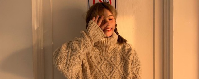 麻花毛衣搭配办法 麻花毛衣如何搭配