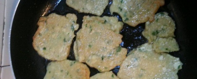 猪肝豆腐饼怎么做 猪肝豆腐饼做法介绍