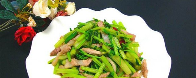 芹菜怎么做脆脆的 芹菜炒肉的做法介绍