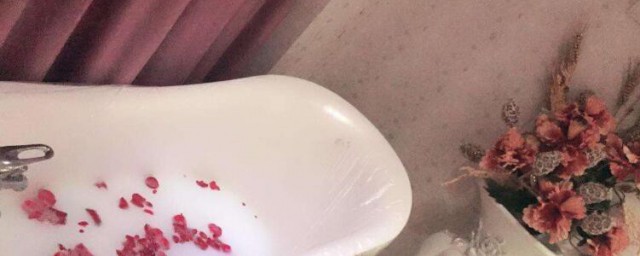 纯牛奶洗澡的精确技巧 怎样用纯牛奶洗澡