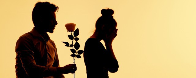 对女朋友写的说说句子 适合给女朋友留言呢的句子