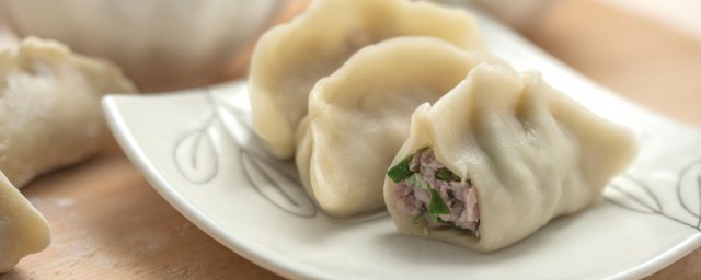 猪肉饺子馅制作办法 做猪肉饺子馅步骤