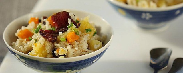 土豆焖饭如何做 土豆焖饭电饭锅版的做法
