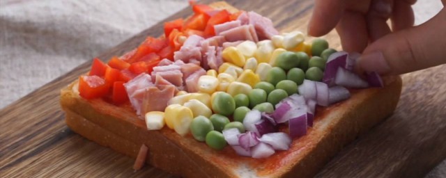 彩虹吐司披萨制作办法 彩虹吐司披萨制作方法介绍