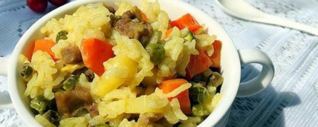 如何做咖喱煲仔饭 咖喱煲仔饭的做法