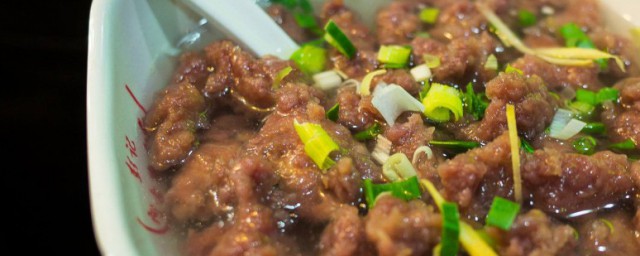 毛芋牛肉羹怎样做 做毛芋牛肉羹的技巧