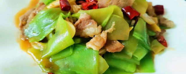 酱油肉炒莴笋怎样做 酱油肉炒莴笋的做法技巧