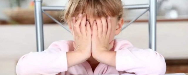 如何纠正孩子哭闹 孩子哭闹的管教要领