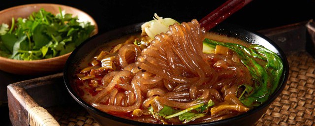 酸菜土豆粉做法步骤 如何做酸辣土豆粉