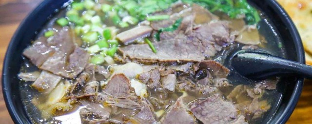 一碗牛肉汤制作技巧 怎样制作万能基础的牛肉汤