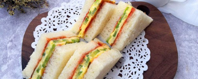 野炊吃什么简单又美味 野炊简单又美味的美食有什么