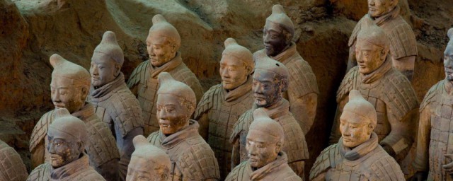 简单简介兵马俑 兵马俑的简短简介