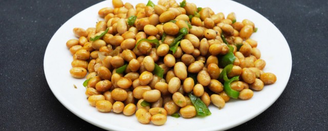炒盐豆怎样做 家常炒盐豆的做法次序