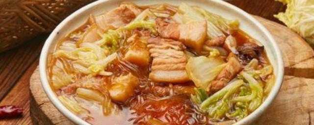 白菜炖五花肉如何做 白菜炖五花肉的做法