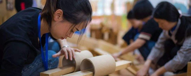 形容教师辛苦的句子 10句形容教师辛苦的句子