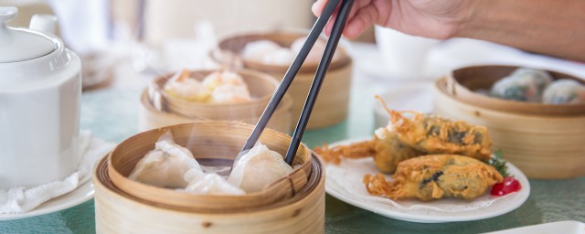 元旦节吃饺子还是汤圆 过元旦的时候吃什么