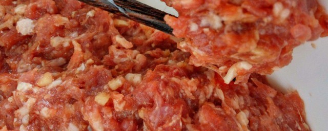 白菜羊肉丸子怎样做 白菜羊肉丸子怎样做