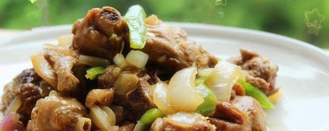 鸭炒洋葱诀窍 洋葱炒鸭肉的做法