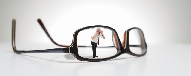 怎样洗眼镜 洗眼镜的技巧