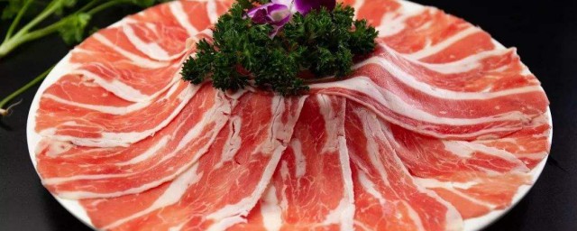 如何做香菇肥牛 香菇肥牛的制作步骤