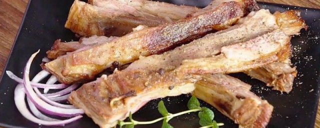 烤羊排肉怎样做 烤羊排肉的做法