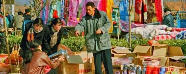 什么东西适合摆地摊 什么东西适合摆地摊介绍