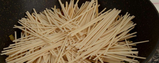 如何煮挂面好吃又简单 煮挂面的办法