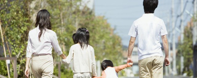 成长脚印爸爸妈妈的话 父母对孩子说的话语