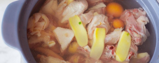 冬笋炖土鸡汤诀窍 怎样炖冬笋炖土鸡汤