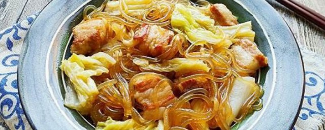 白菜炖粉条如何做 做白菜炖粉条的步骤