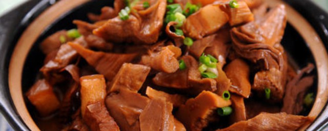 山笋红烧肉怎样做 山笋红烧肉的做法